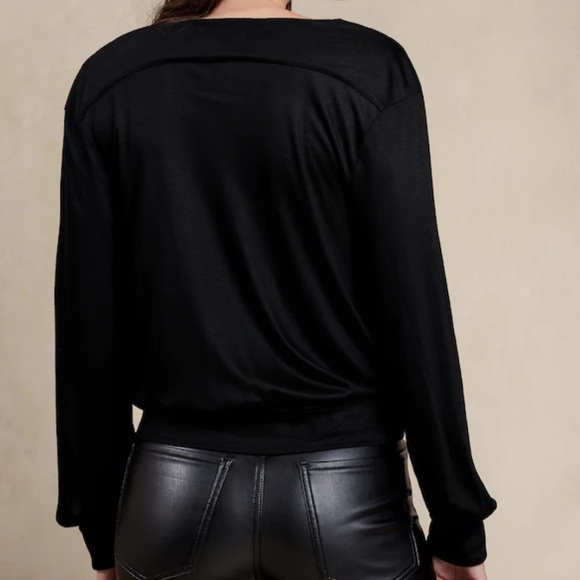 Banana Republic Mia Silk Top - Picture 3 of 3